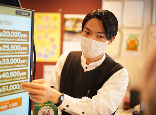 スタッフインタビュー